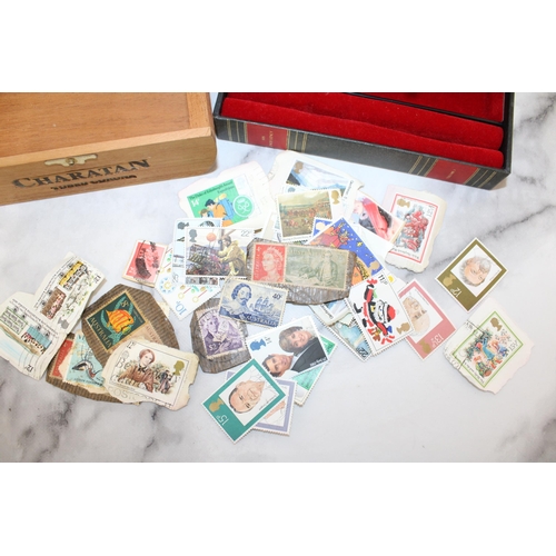 102 - Two Collectable Boxes & Stamps
All proceeds Go To Charity