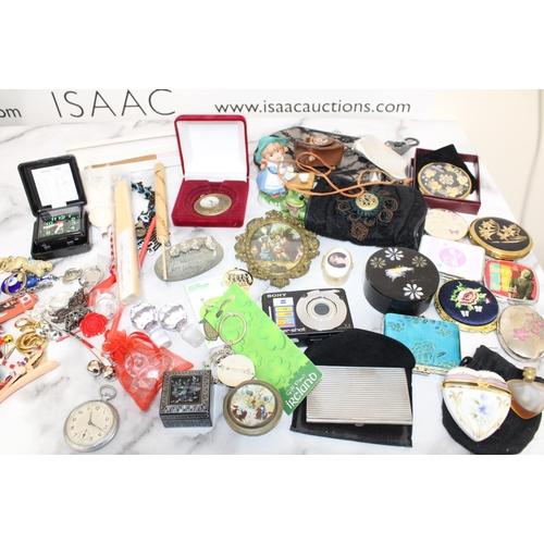 104 - Quantity Of Mixed Collectables/Others
All proceeds Go To Charity
Collection Only