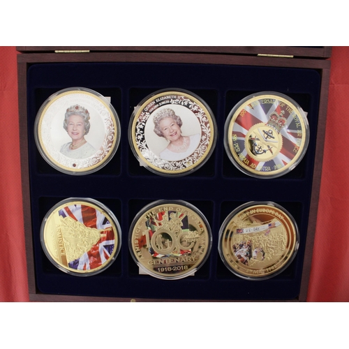 332 - Boxed Set Of Monarchy Of Queen Elizabeth ll