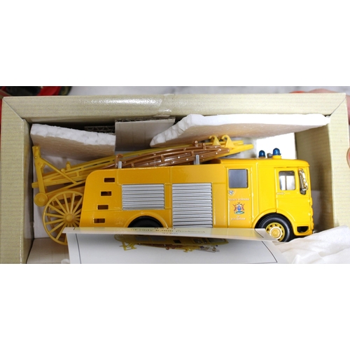 792 - Selection Of Boxed & Unboxed Collectable Cars