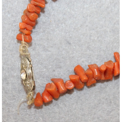 427 - Vintage Coral Necklace