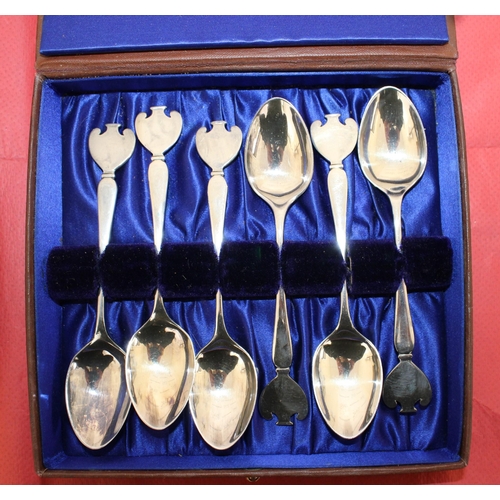 510 - Two Boxed Cutlery Items