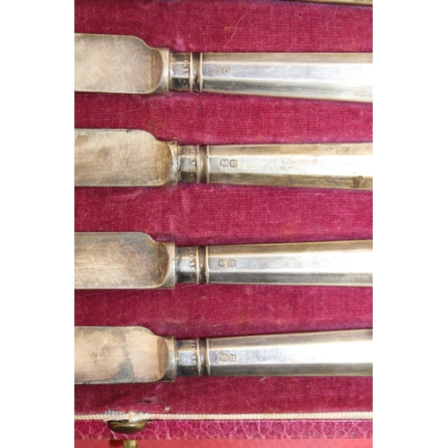 511 - Boxed Silver Hallmarked Handled Knifes