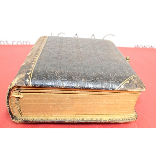 148 - Gilt Edged Victorian Photo Album - Photos Included