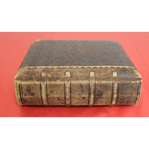 148 - Gilt Edged Victorian Photo Album - Photos Included