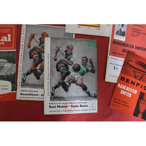 277 - Quantity of European Football Programmes - Mostly European Games and Cup Finals 1959 /1960's