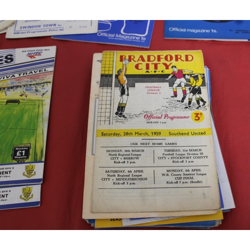 279 - Quantity of Football Programmes from mid 1950's onwards. Teams featured are Southend, Birmingham, Ca... 