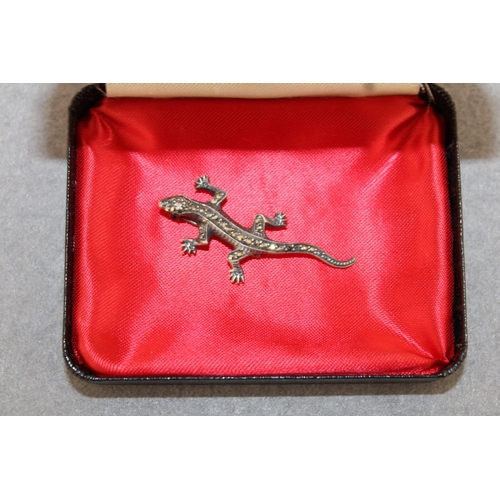 431 - Marcasite Lizard Brooch