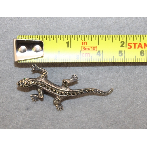 431 - Marcasite Lizard Brooch