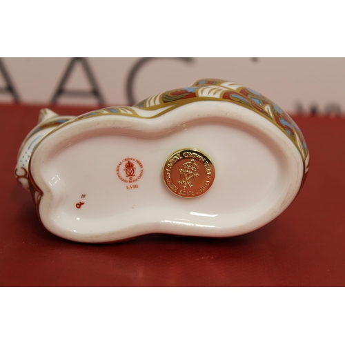 120 - Royal Crown Derby Contented Cat
Height 6cm
Length 11cm
COLLECTION ONLY