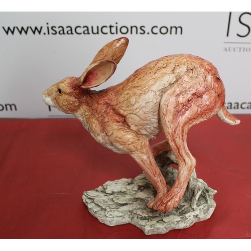 131 - Boxed Border Fine Arts B1529 Hare Handmade In Scotland
Height 21cm