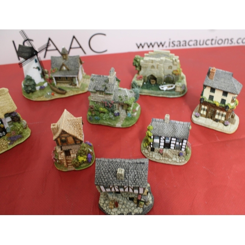 22 - A Collection Of Lilliput Lane Houses
UNBOXED
COLLECTION ONLY