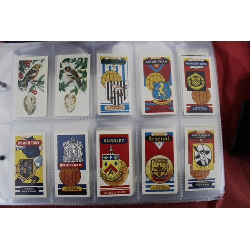 55 - Large Quantity Of Very Collectable Tea Cards & Cigarette Cards In Folders
Including Complete Sets