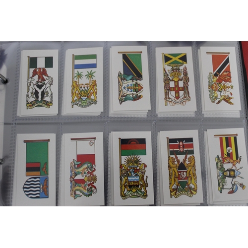 55 - Large Quantity Of Very Collectable Tea Cards & Cigarette Cards In Folders
Including Complete Sets