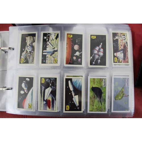 55 - Large Quantity Of Very Collectable Tea Cards & Cigarette Cards In Folders
Including Complete Sets