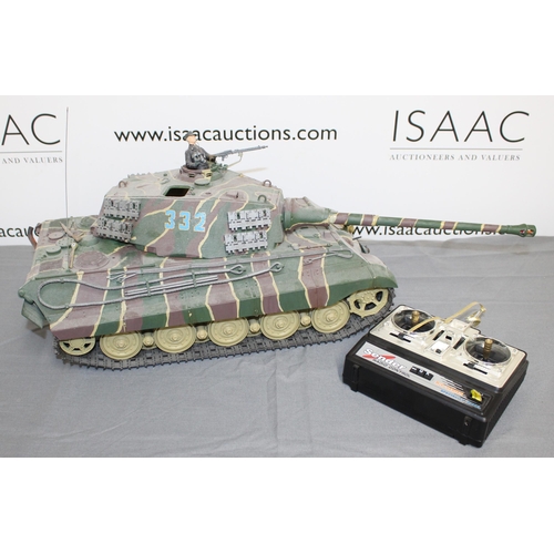 709 - German Remote Controlled Tank 1/16 Scale with Controller - All Untested  

Collection Only