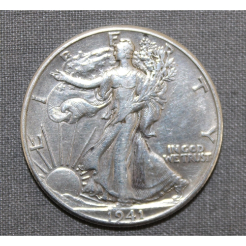 313 - 1941 USA Silver Half Dollar Colin