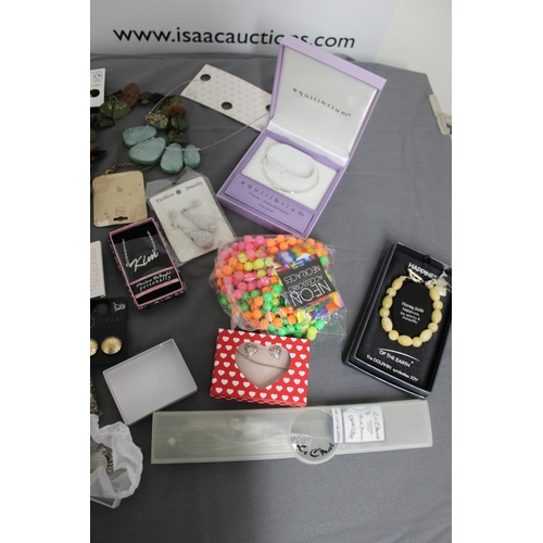 327 - Quantity Of Boxed Bagged Tagged Jewellery Items All Proceeds Go To Charity