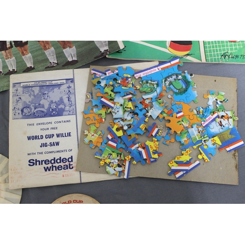 147 - 1966 World Cup Emphemra including Magazines, Rosettes & Puzzle