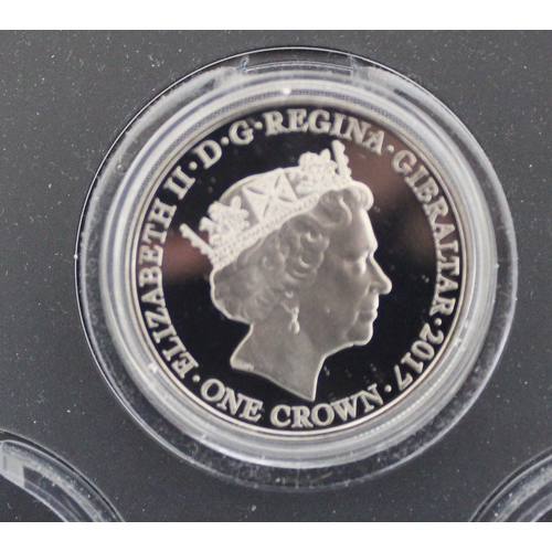 125 - Three Collectable Coin Sets Inc-
Dame Vera Lynn
Their Finest Hour
A War To End All Wars