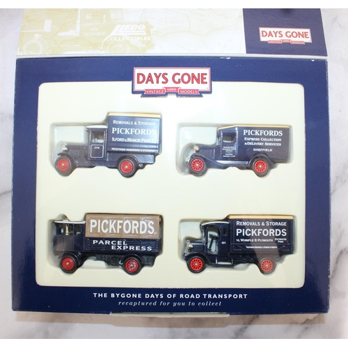 566 - Pickfords Diecast Set