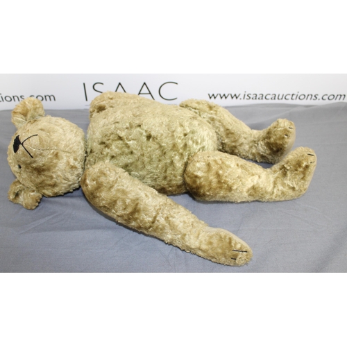 595 - Vintage Teddy Bear - Believed to be Steiff
Height 49cm