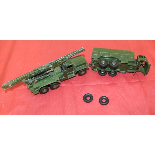 617 - 1950's Dinky Military Pair