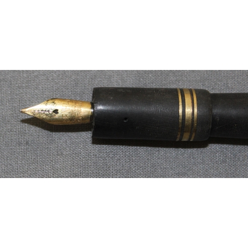 374 - 14ct Gold Nibbed Fountain Pen (No Lid)