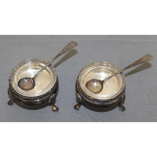 391 - Hallmarked Silver Salt pots With Spoons & Removeable Glass Liners