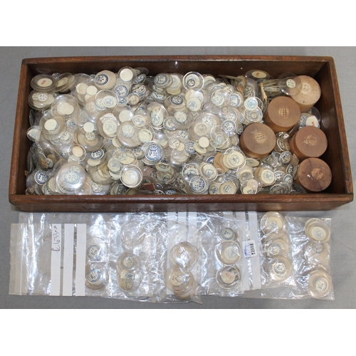 365 - Large Quantity Of Watch Faces Glass Etc
Various Conditions
Not In Wooden Box
Collection Only