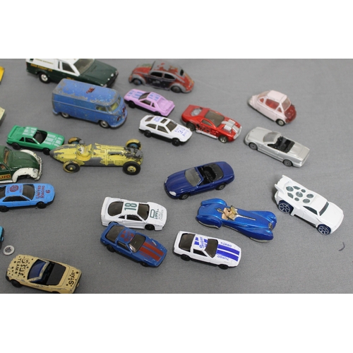 653 - A Quantity Of Mixed Collectable Vehicles