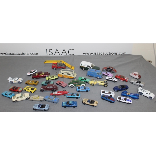 653 - A Quantity Of Mixed Collectable Vehicles