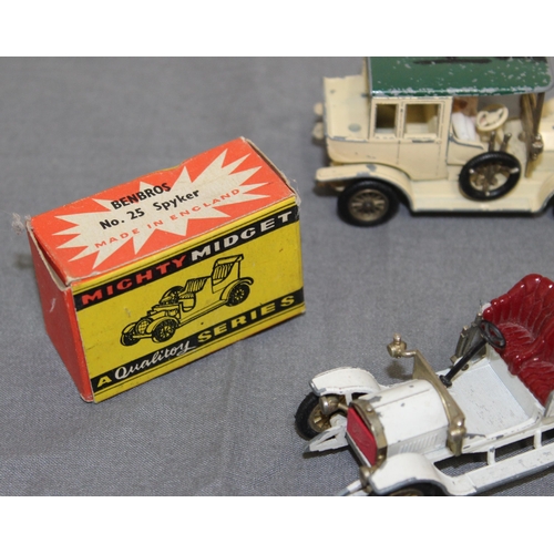 657 - A Selection Of Vintage Cars And An Empty Box