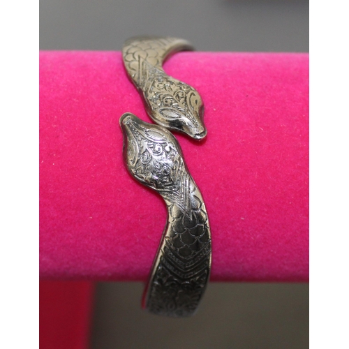 332 - Ladies Snake Bracelet