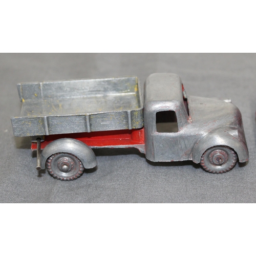 678 - Four Collectable Dinky Toy Vehicles