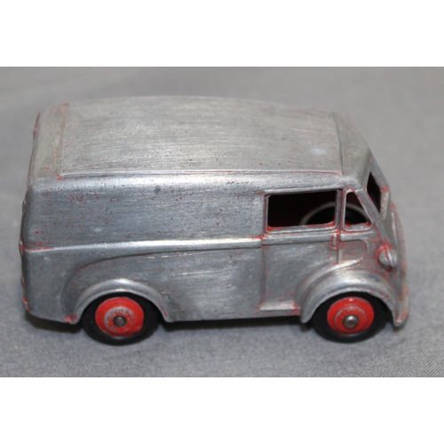 678 - Four Collectable Dinky Toy Vehicles