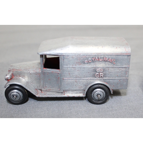 678 - Four Collectable Dinky Toy Vehicles