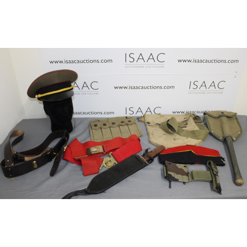 115 - Quantity Of Mixed Military Items