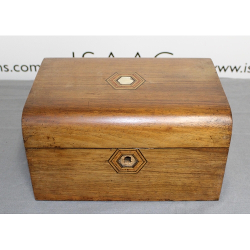 340 - Wooden Box Containing Jewellery Items
All Proceeds Go To Charity