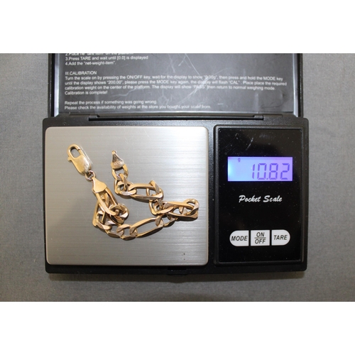 494 - Stamped 375 9k Gold Figaro Bracelet 
Weight-10.82g