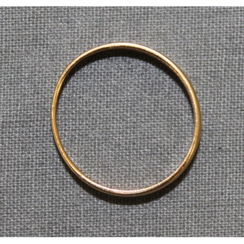 495 - Stamped 22ct Gold Band Ring
Size-M
Weight-2.16g