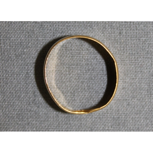 497 - Stamped 22ct Gold Band Ring
Size-M
Weight-2.90g