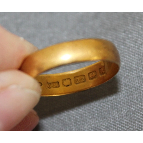 499 - Stamped 22ct Gold Band Ring
Size-N
Weight-3.14g