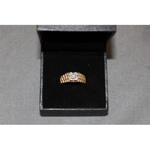 526 - Stamped 375 Gold Ring
Size-Q
Total Weight-4.63g
In A Box
All Proceeds Go To Charity