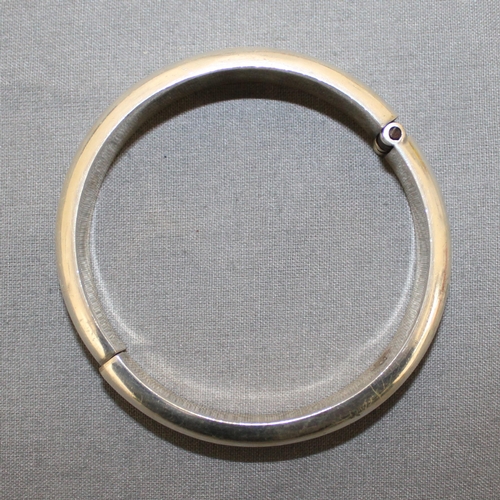 407 - Stamped 925 Silver Bangle 
Weight-42.30g
All Proceeds Go To Charity
In A Box