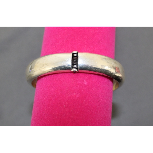 407 - Stamped 925 Silver Bangle 
Weight-42.30g
All Proceeds Go To Charity
In A Box