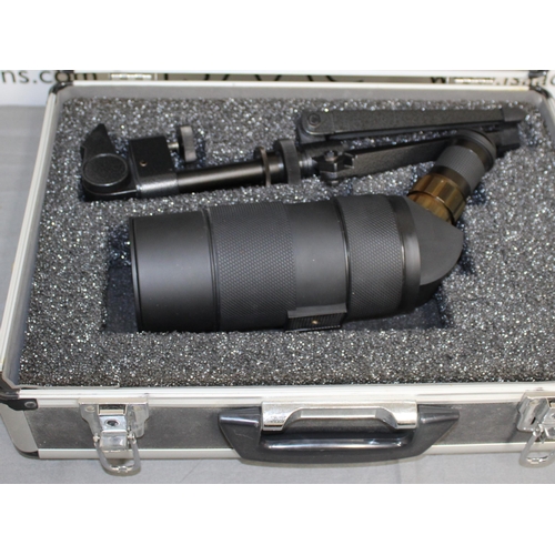 68 - Boxed Telescope in Aluminium Case
Untested
All Proceeds Go To Charity