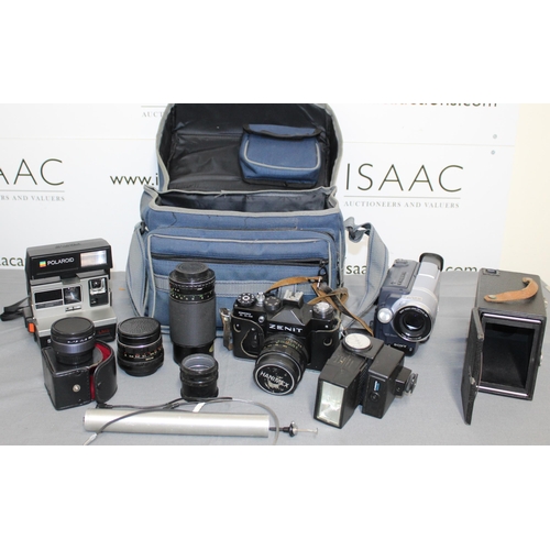 16 - A Collection Of Camera's And Video Equipment
Untested
All Proceeds Go To Charity