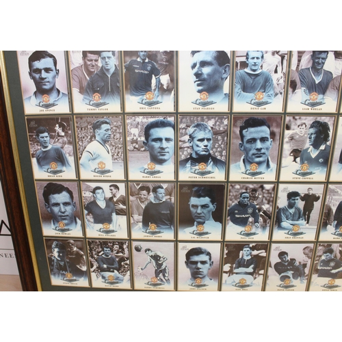 150 - Framed Full Collection Of 50 Futera Platinum 1999 Manchester United Trading Cards
81cm/58cm
Back Gla... 