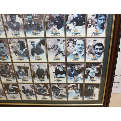 150 - Framed Full Collection Of 50 Futera Platinum 1999 Manchester United Trading Cards
81cm/58cm
Back Gla... 